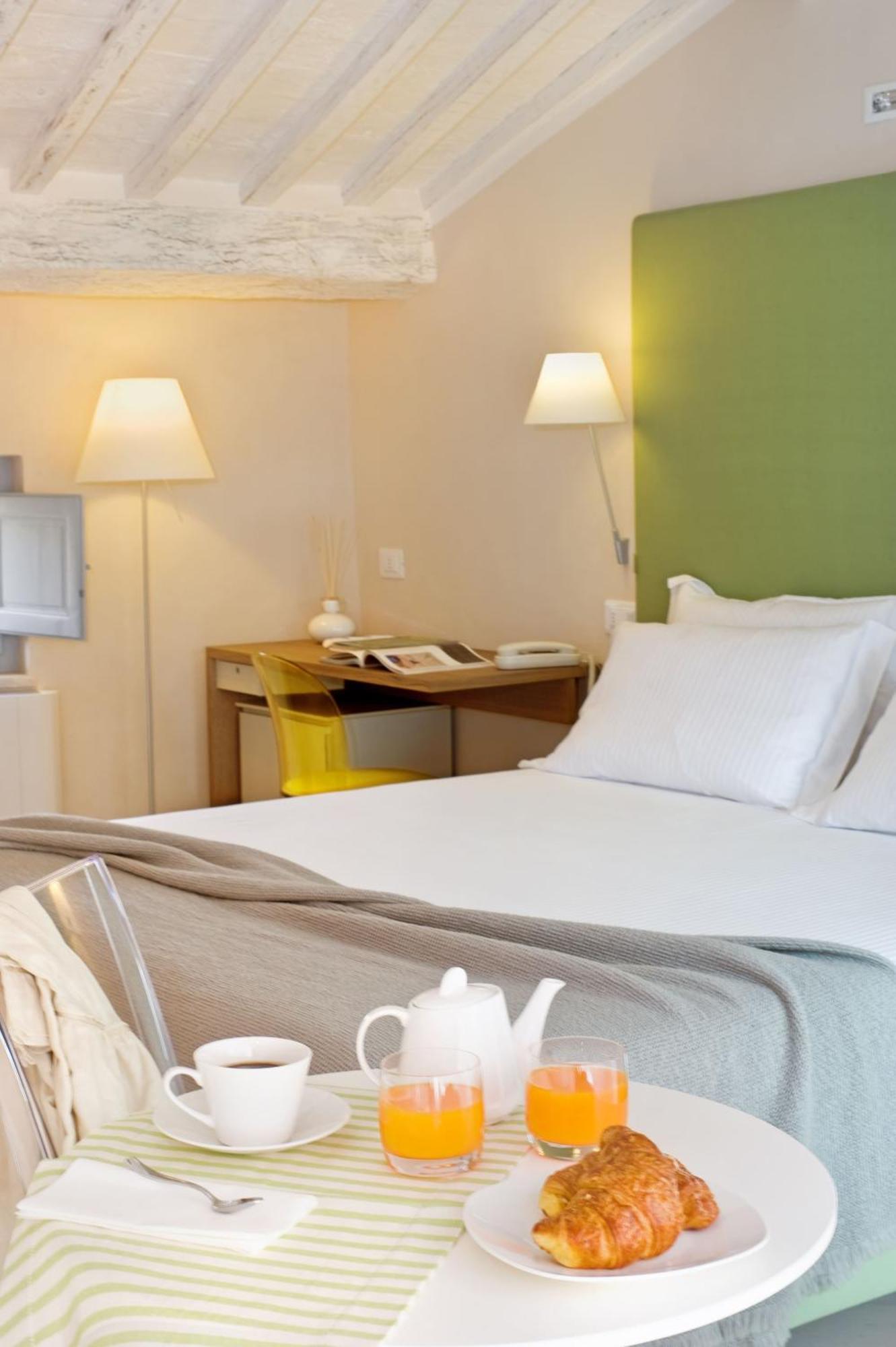 Fondaco Del Moro Bed & Breakfast Чивитела ин Вал ди Киана Екстериор снимка